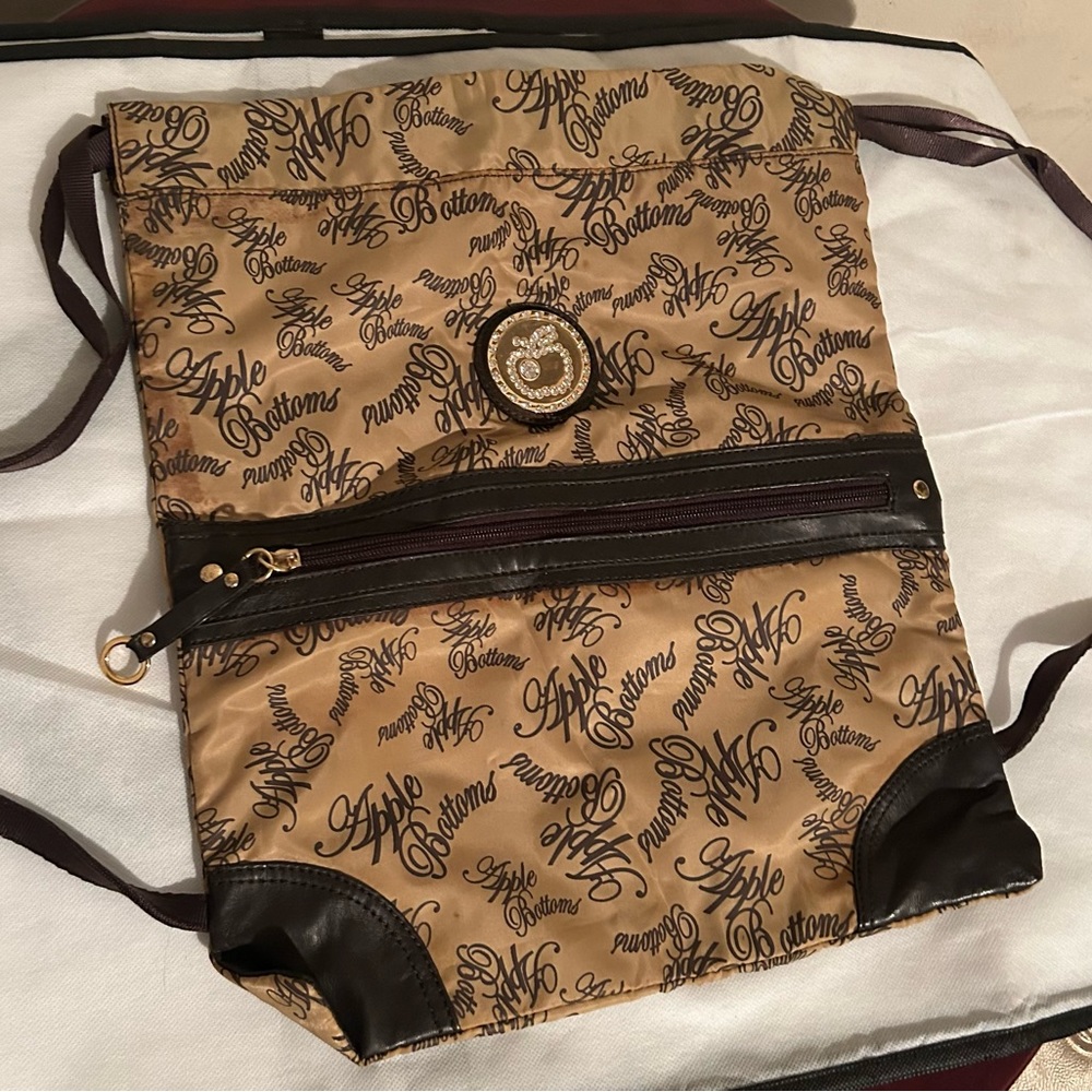 Apple bottoms back pack never used